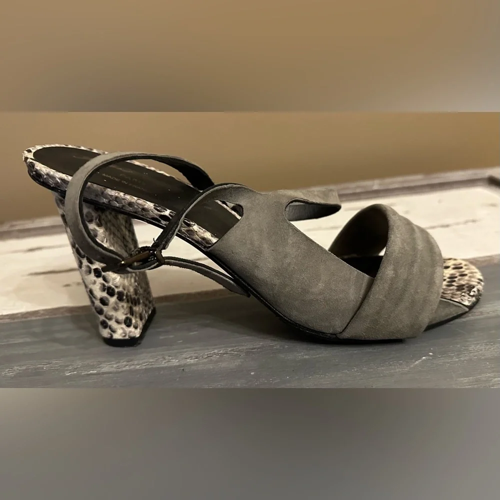 Robert Clergerie Women’s Python-effect block heel -‎ Size 40EU